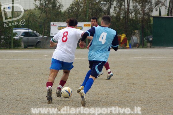 Una discesa di Incani marcato da Luca Damiano